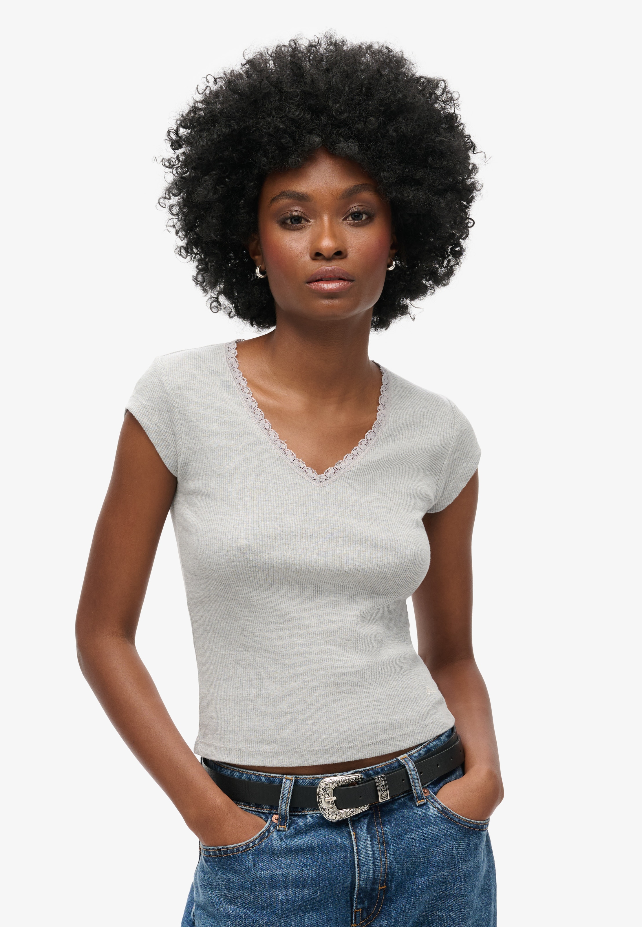 T-shirt Superdry en gris : devant