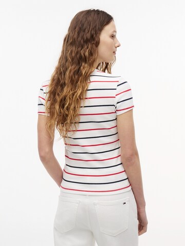 Tommy Jeans Тениска 'ESSENTIAL' в бяло