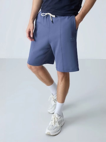 Tommy Life Regular Sportbroek in Blauw