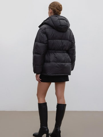 Estro - Chaqueta de invierno '2539' en negro