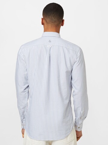 Coupe regular Chemise COLOURS & SONS en bleu