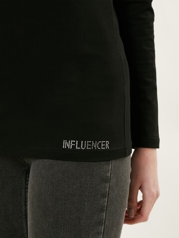 juoda Influencer Marškinėliai