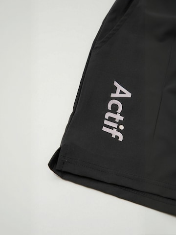 Toujours Actif Regular Broek ' 2 in ' in Zwart