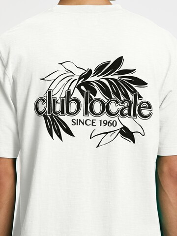 Tricou 'Finn Club Locale' de la Shiwi pe alb