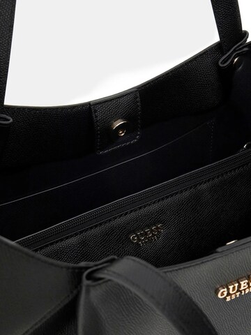 GUESS Handtasche 'Amorette'‌‌ in Schwarz