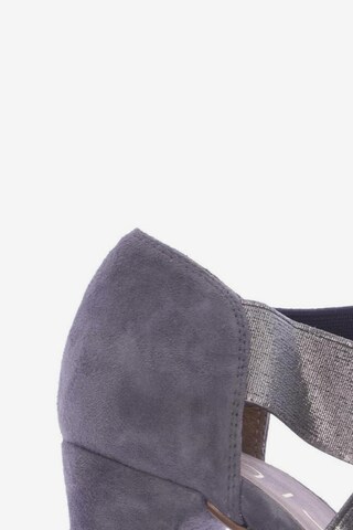 UNISA Sandals & High-Heeled Sandals in 35 in Grey