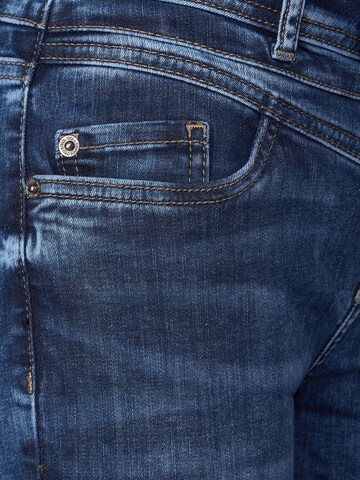 Slimfit Jeans de la STREET ONE pe albastru