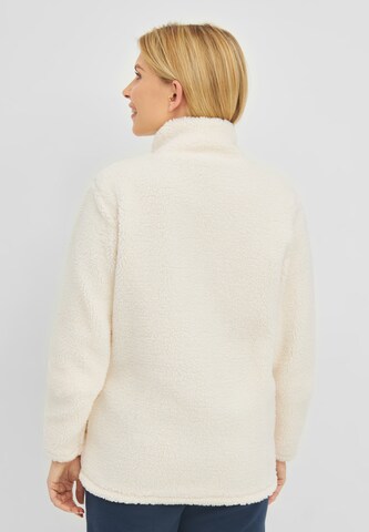 BENCH Between-Season Jacket in White