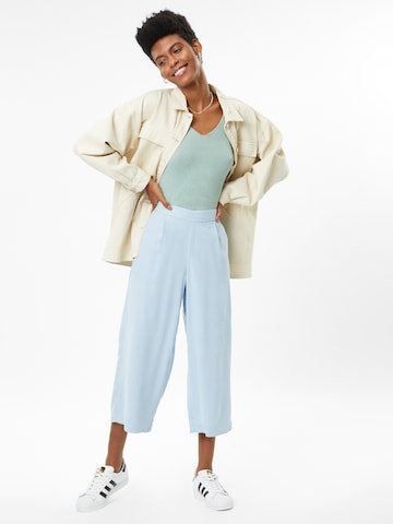 ONLY Wide leg Pleat-front trousers in Blue