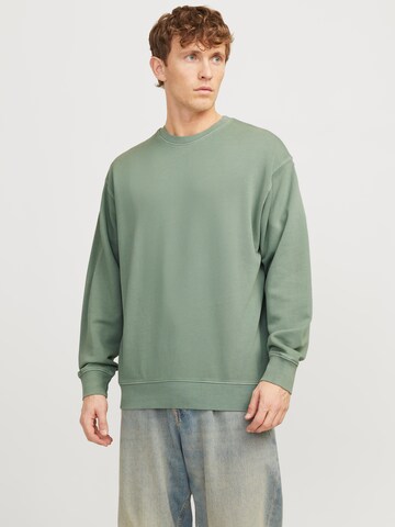 JACK & JONES Sweatshirt 'Charge' in Green: front