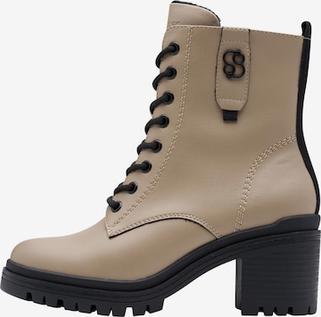 Stivaletto stringato di s.Oliver in beige: frontale