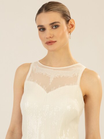 APART Kleid in Weiß