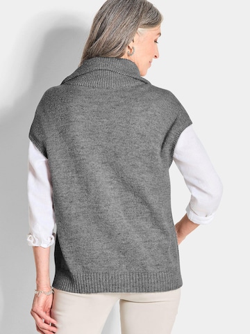 Goldner Knitted vest in Grey