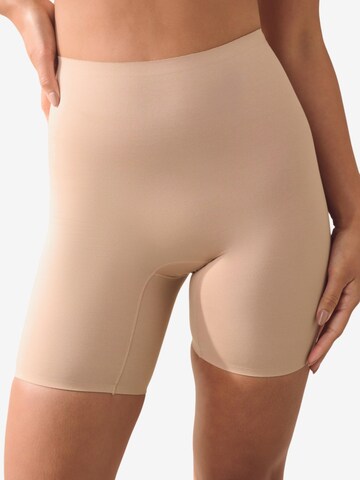Pantaloni modellanti di Next in beige