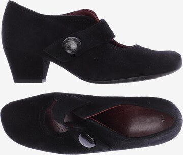 ARA Flats & Loafers in 38 in Black: front