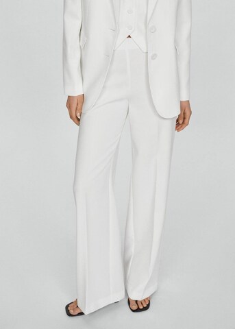 MANGO Flared Pleated Pants 'Iguana' in White: front