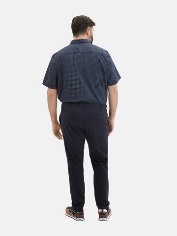 TOM TAILOR Men + - Slimfit Pantalón chino en azul