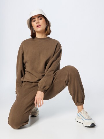 A LOT LESS Sweatshirt 'Haven' in Brown