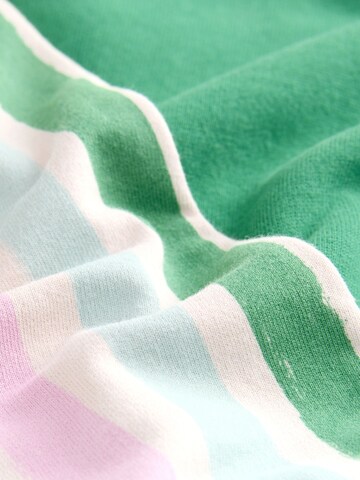 Next - Conjunto en verde