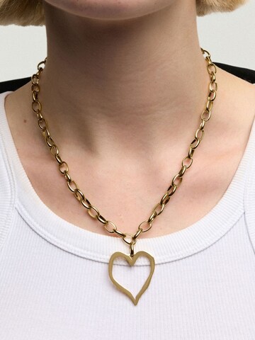 ØYRE Łańcuszek 'Chunky Heart' w kolorze złoty