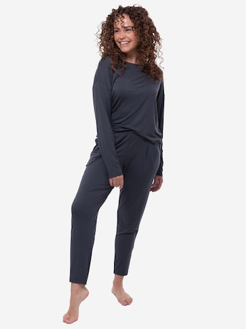 Mey Pyjama 'Pure Chic' in Grau