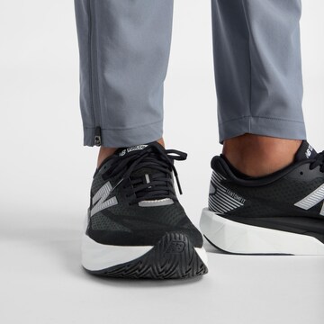 Regular Pantalon de sport new balance en gris