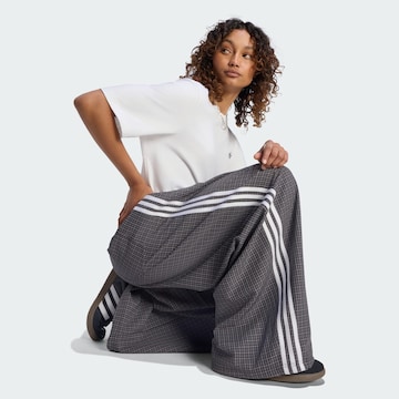 ADIDAS ORIGINALS - Ropa ancha Pantalón plisado en negro