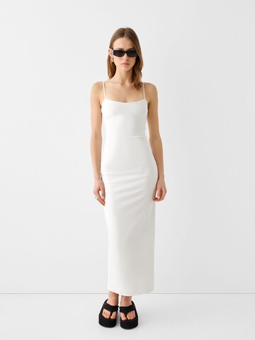 Bershka Summer dress in White: front