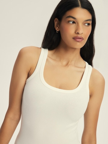 Top 'Ripp-Tanktop aus Viskose-Baumwoll-Mix, Jody 2' di ESOTIQ in beige