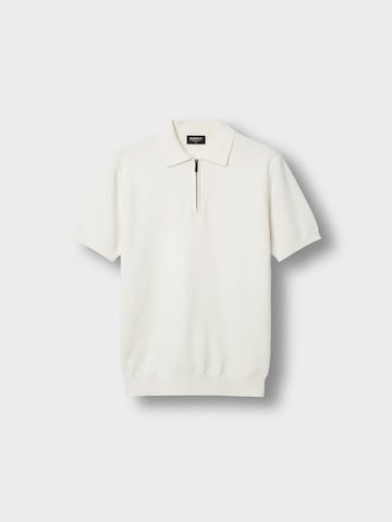 Burocs Shirt in White: front