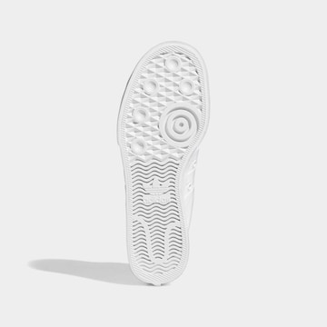 ADIDAS ORIGINALS Låg sneaker 'Nizza Platform' i vit