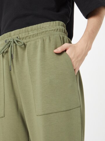 Regular Pantaloni 'Ima' de la MSCH COPENHAGEN pe verde