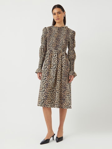 Robe 'YASChemma' YAS en beige : devant