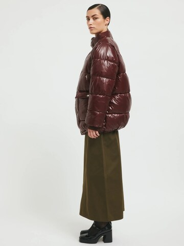 Résumé Talvitakki 'Colbie' värissä ruskea