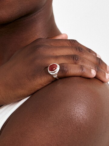 Anello 'Lyndon' di Pilgrim in rosso