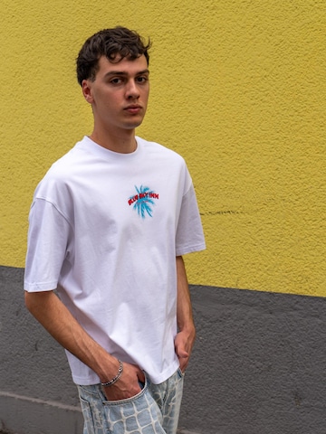 T-Shirt 'Coconut Club' BLUE SKY INN en blanc