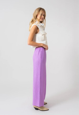 OH APRIL Regular Broek in Lila