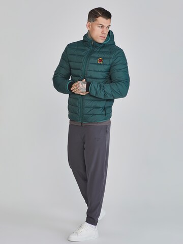 Giacca invernale di SikSilk in verde