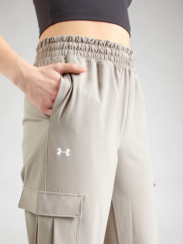 UNDER ARMOUR Tapered Sportbroek in Grijs