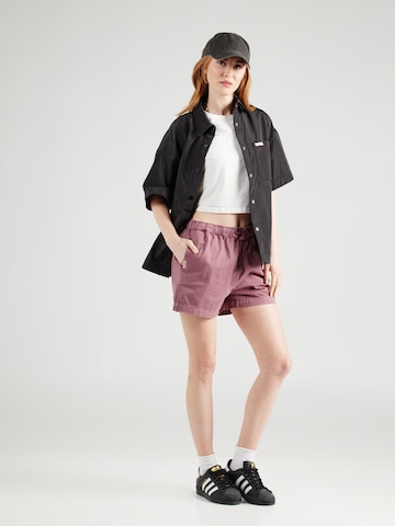 Iriedaily Regular Shorts 'Isie' in Lila