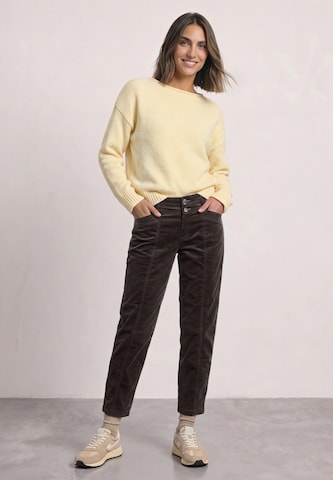 Barrel Pantalon 'Karlie' STREET ONE en marron : devant