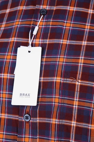 BRAX Button Up Shirt in M in Red
