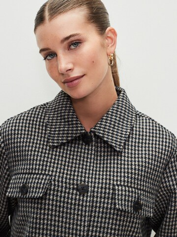 Next Демисезонная куртка в Черный