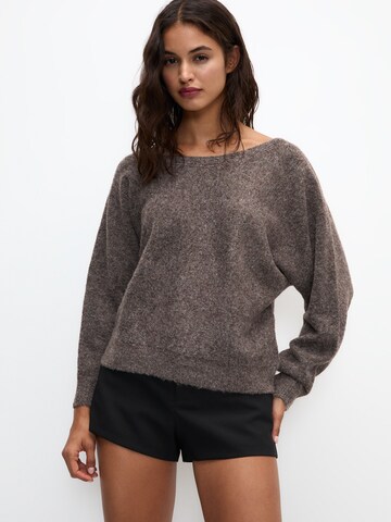 Pull&Bear Pullover in Braun: Vorderseite