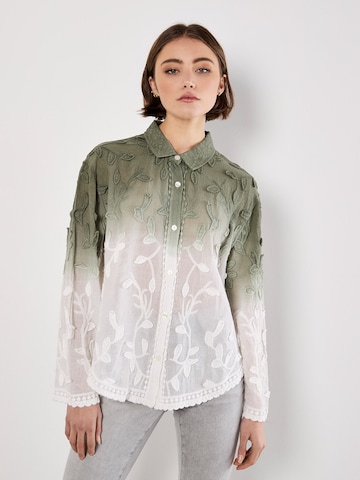 Chemisier ' ' Apricot en vert : devant