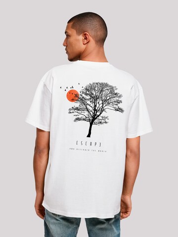 T-Shirt 'Escape Discover the World Tree Birds' F4NT4STIC en blanc : devant