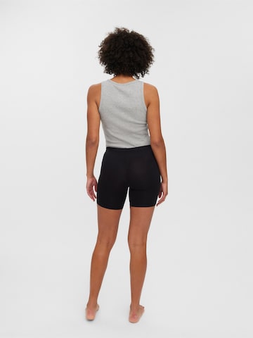 Vero Moda Petite Skinny Kalhoty 'Maxi' – černá