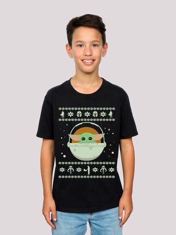 F4NT4STIC T-Shirt 'The Mandalorian Baby Yoda Weihnachten' in Schwarz: predná strana