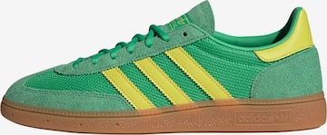 ADIDAS ORIGINALS - Zapatillas deportivas bajas 'Handball Spezial' en verde: frente