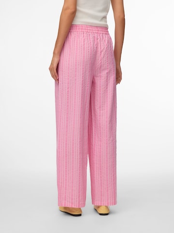 Regular Pantalon 'VMELENA' VERO MODA en rose